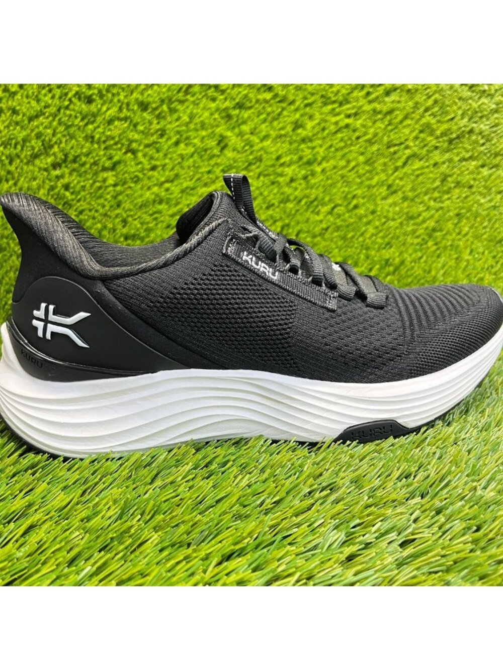 Kuru Atom 2 Mens Size 8.5 Black White Athletic Running Walking Shoes Sneakers